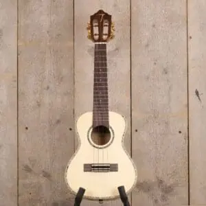 TOM 680 Concert Ukelele