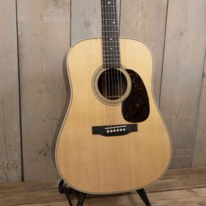 Martin-d28-goldenera