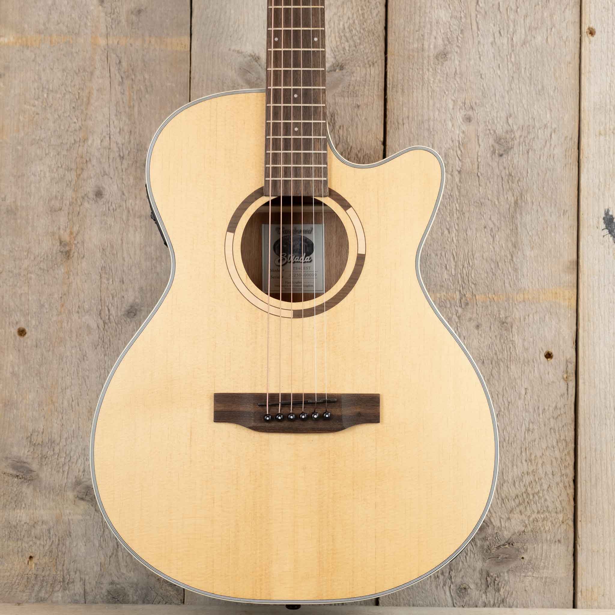 Tanglewood Strada Super Folk EQ Solid Top