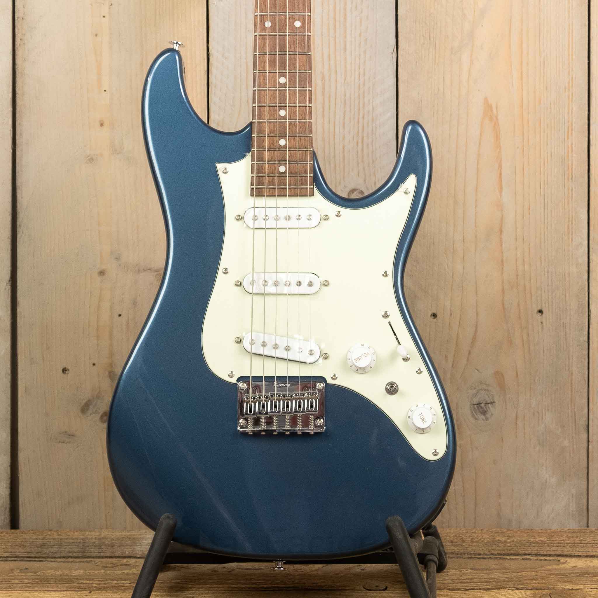 Ibanez-azes31