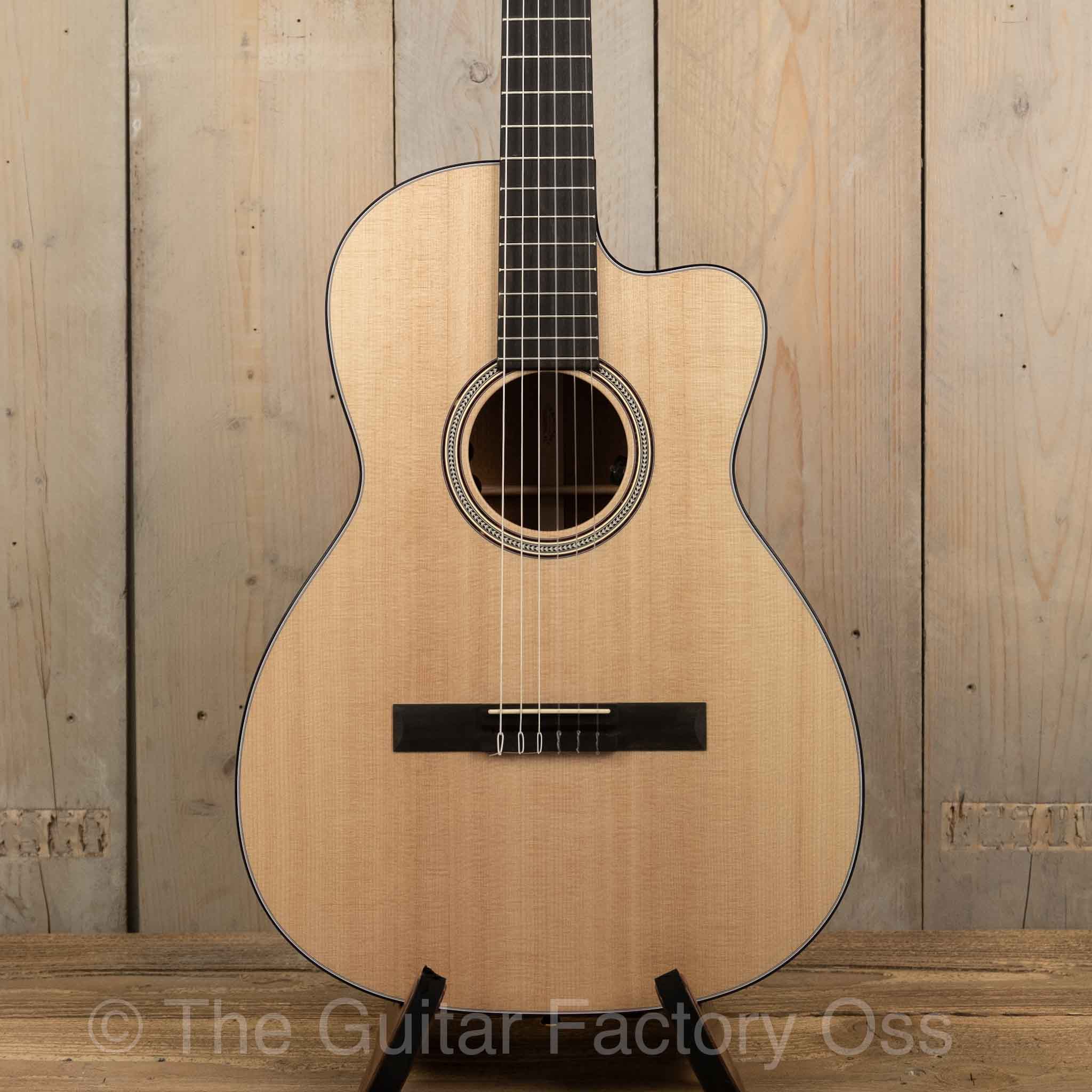 Martin 000C12-16e Nylon Crossover