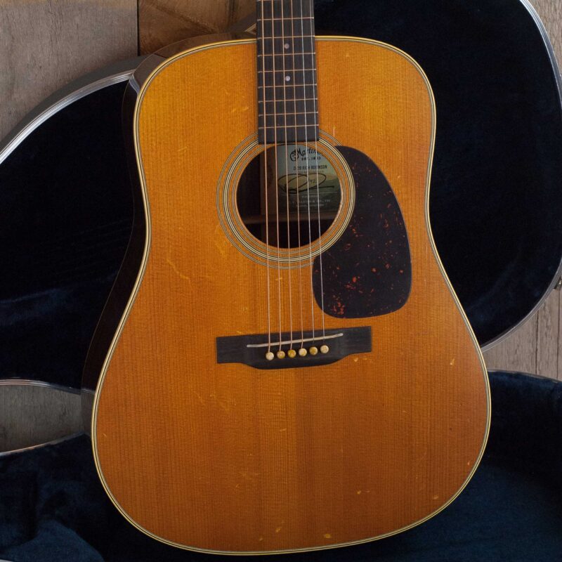 The Martin D28 Rich Robinson. Check these Martin by The Guitar Factory Oss. Rich Robinson signature.